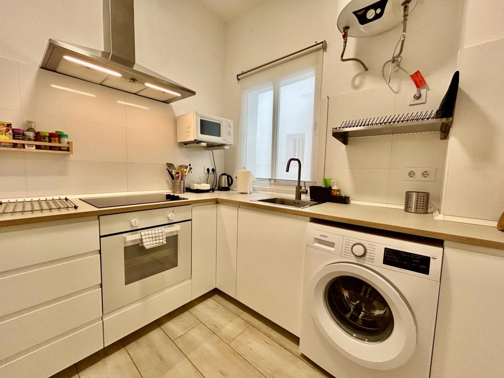 Acogedor Apt 8Pax 4Bdr 2Bth- Cozyhomesevilla2 Exterior foto